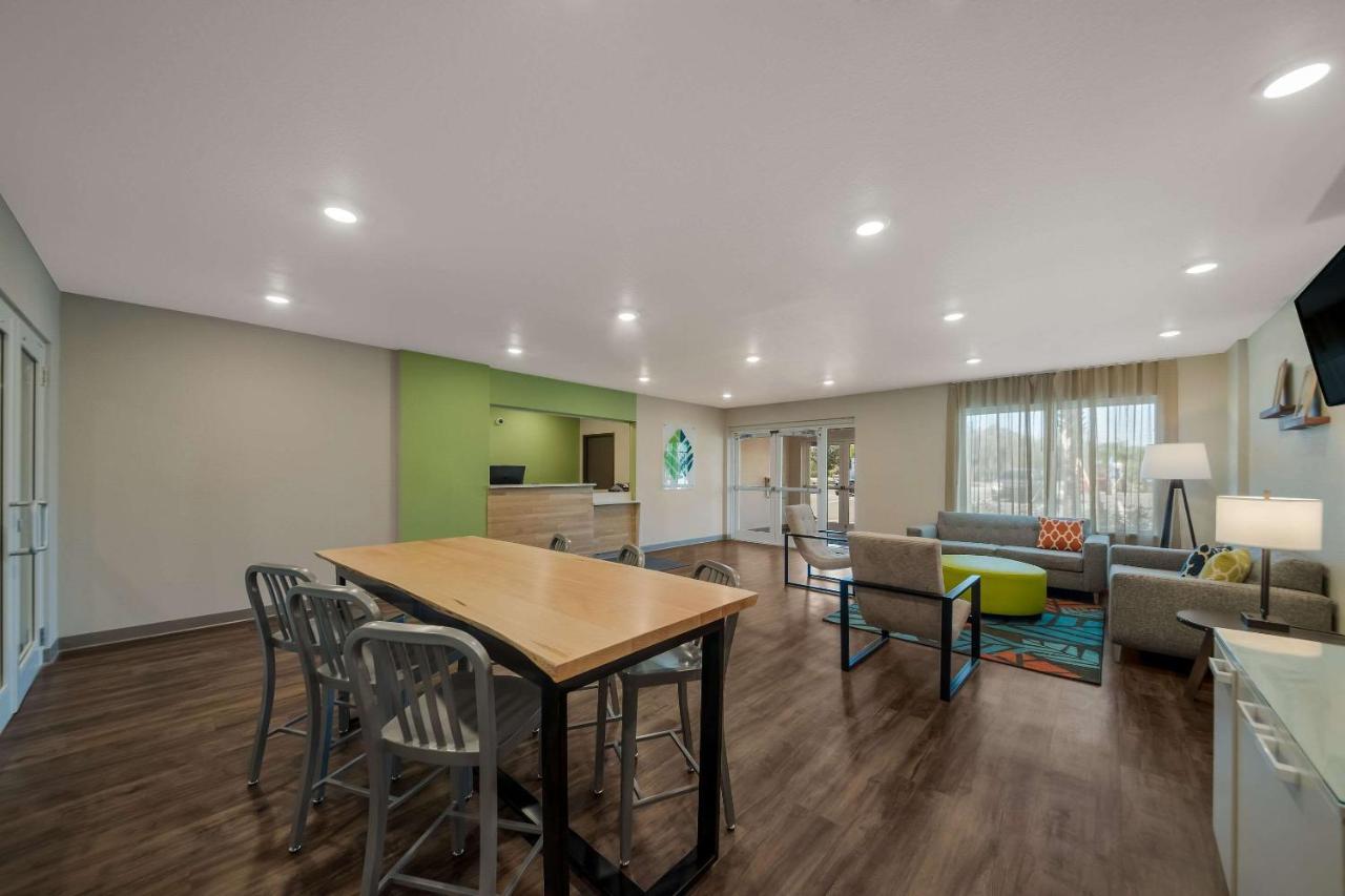 Woodspring Suites Wesley Chapel-Tampa Exterior photo